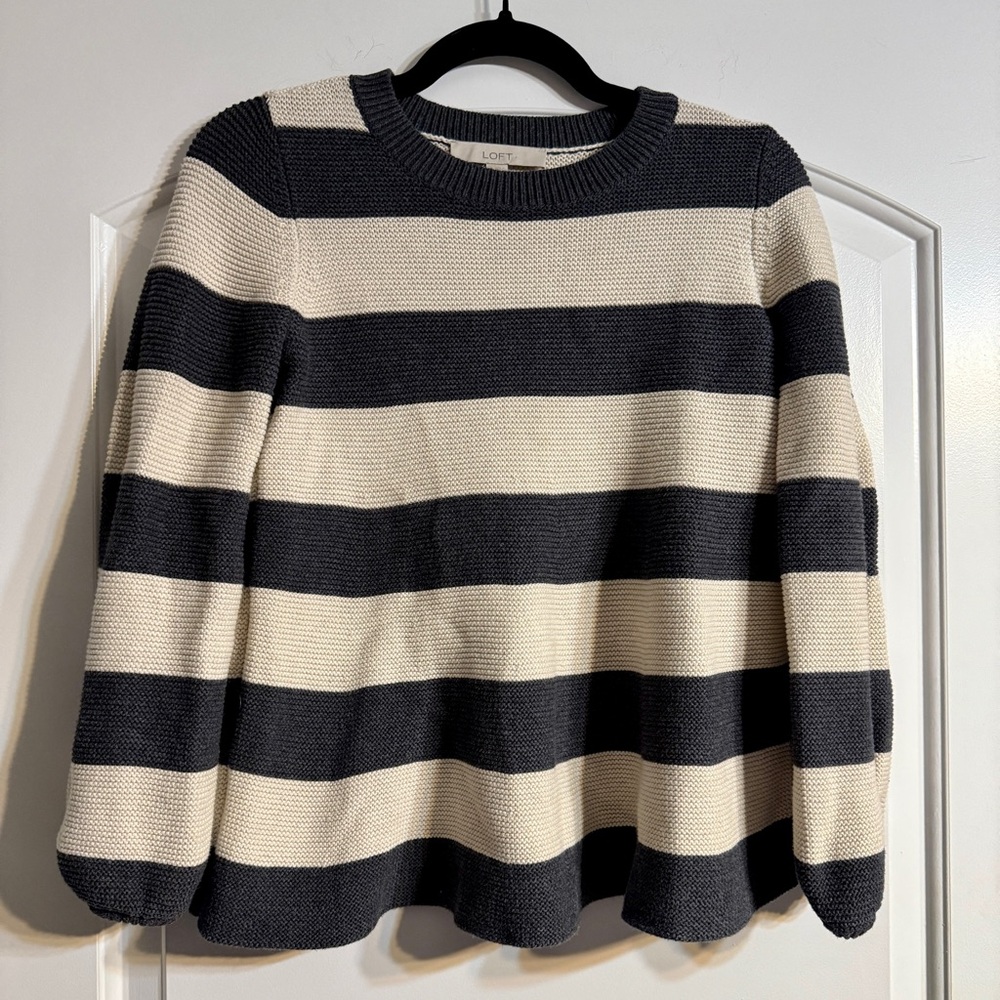 LOFT Striped Sweater Women Small Navy Cream Excellent Puff Sleeve Garter Knit